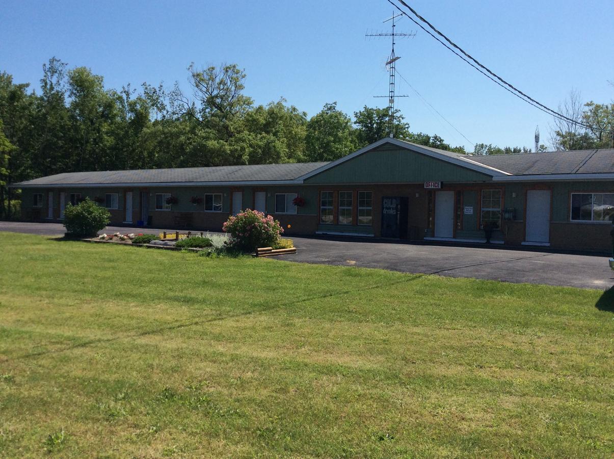 Tay Motel Waubaushene Exterior photo
